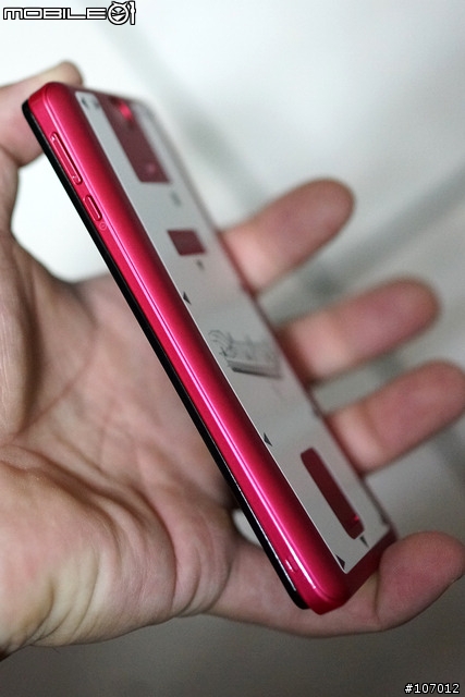 XPERIA V桃紅簡易入手開箱