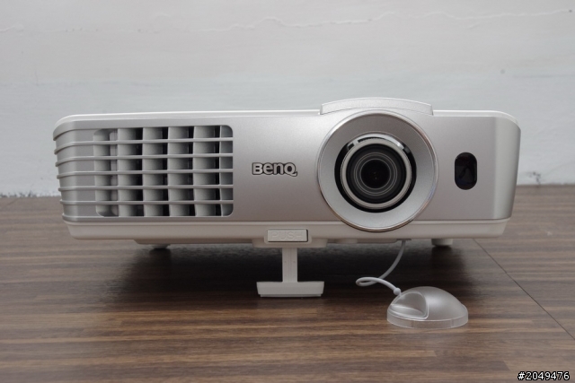 「開箱」BenQ W1070短焦3D Full HD藍光家庭劇院投影機之我終於買到了