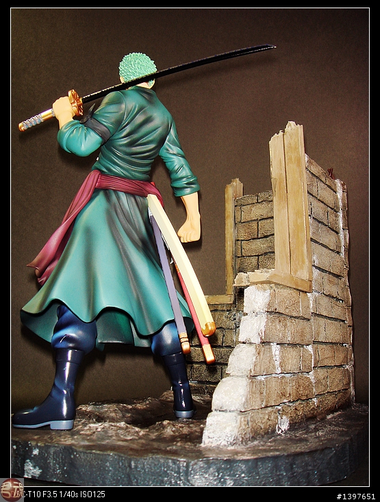 P.O.P Sailing Again 索隆懸賞金地台