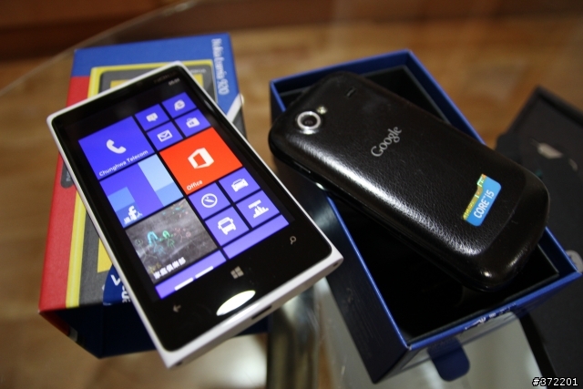 [開箱]迷人的白皙肥腰妞！！