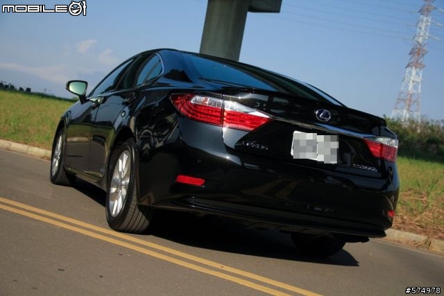 [開箱] LEXUS ES300h 豪華版 星耀黑 圖多慎入