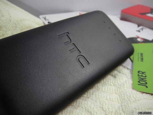 Windows Phone 8X by HTC╳憤怒鳥  [更新:贈品3000mA行動電源開箱]