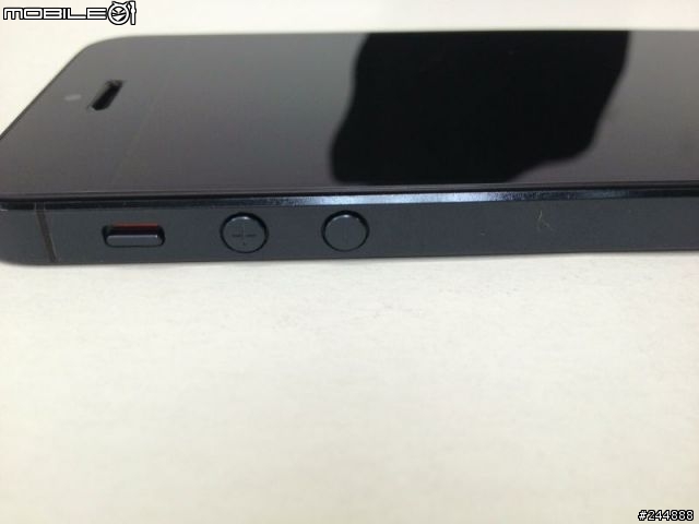 我也拿到IPHONE 5了 包膜後美機分享