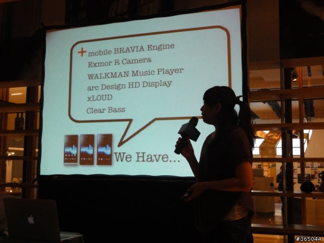 『水』你行的好夥伴：Xpera V  (與Xpera TX簡單比較)