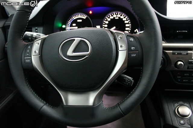 [開箱]LEXUS ES300H 豪華版 (有外加PIONEER影音主機)