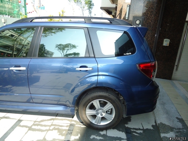 2012 Subaru Forester 2.0XS 深海藍 開箱 1/21 新增引擎室拉桿