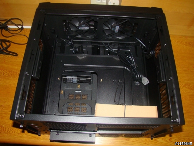 (圖多)酷媽巨型平躺機殼HAF-XB+Z77 MPOWER+I5 3570K 開箱(老電腦升級)