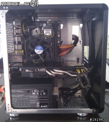 新組裝的Mini ITX, 跑20000分！