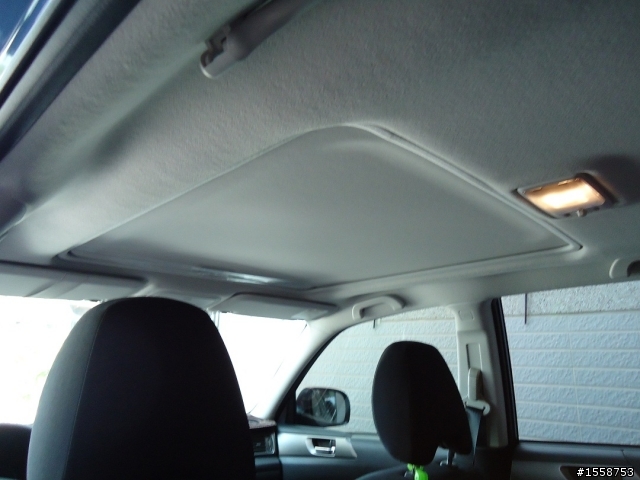 2012 Subaru Forester 2.0XS 深海藍 開箱 1/21 新增引擎室拉桿