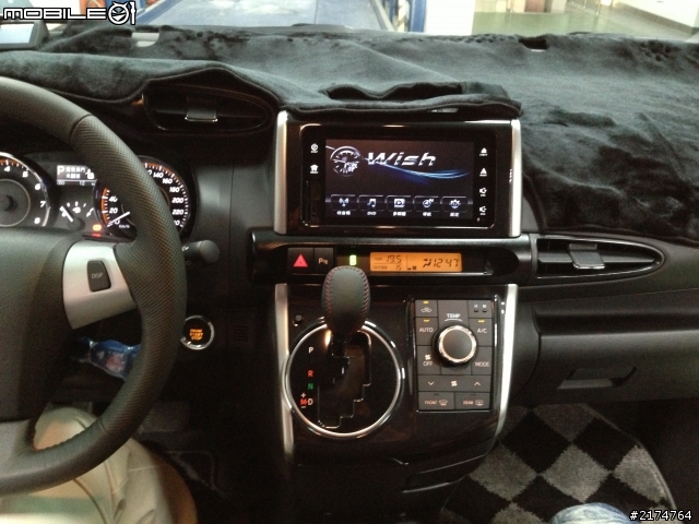 2013年式 TOYOTA NEW WISH 開箱