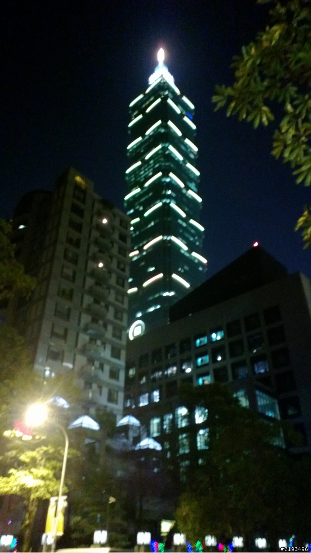NOKIA Lumia 820 夜間拍照測試