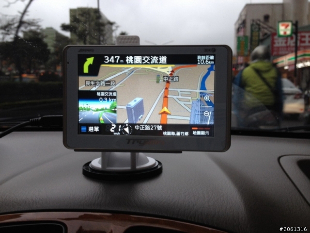 [分享]讓前檔更清爽的Trywin 3DX2，行車紀錄器+衛星導航二合一