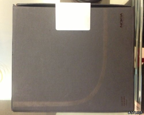 怒怒怒 請問我在露天買的這支手機Nokia 8800 Sirocco是正品嗎?露天賣家堅稱是正品,大家注意