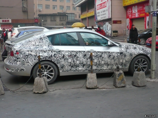 2013 1/16BMW 3 GT 系列 偽裝車 @中國成都