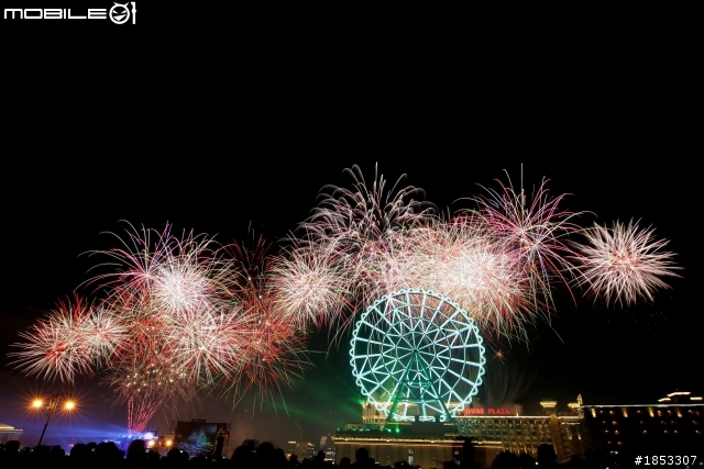 2013跨年夜煙火蓋大樓