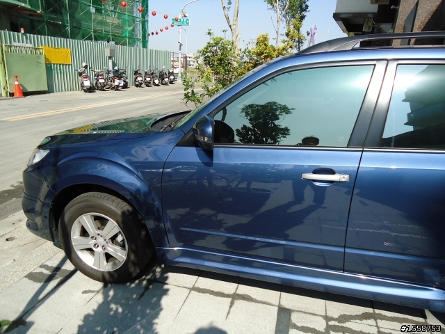 2012 Subaru Forester 2.0XS 深海藍 開箱 1/21 新增引擎室拉桿