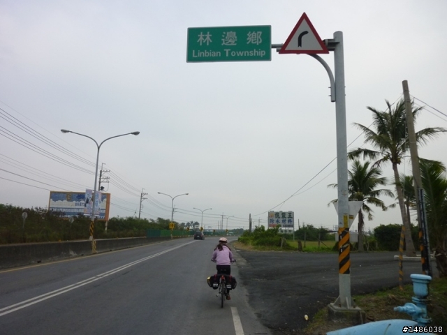 黑暗騎士的環島之旅，天天都有驚喜?!...更新至第八天(一日三塔傳奇+免費咖啡)