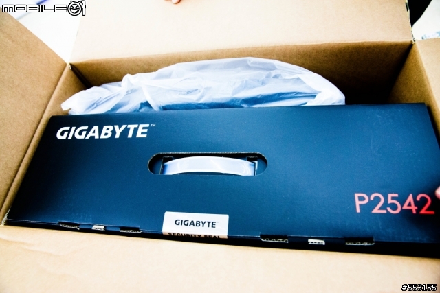 GIGABYTE P2542G 開箱