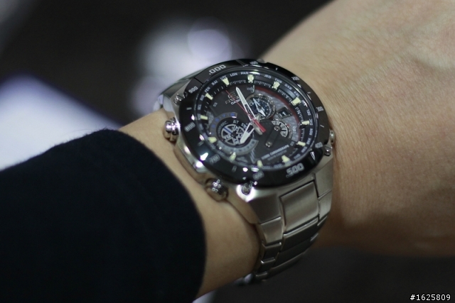 CASIO EQW-M1100DB-1 開箱