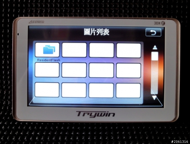 [分享]讓前檔更清爽的Trywin 3DX2，行車紀錄器+衛星導航二合一