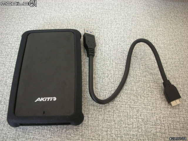 [AKiTiO  FD2500  USB3.0 外接盒 ]開箱小測試~~