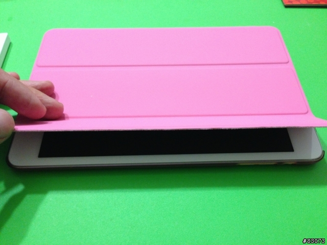 iPAD Mini 便宜的Smart Cover加粉嫩後殼簡易開箱(新增重量量測)