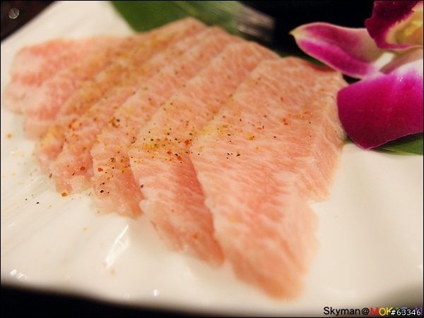 台中豐原-牧島燒肉專門店。食材、服務都蠻不錯的