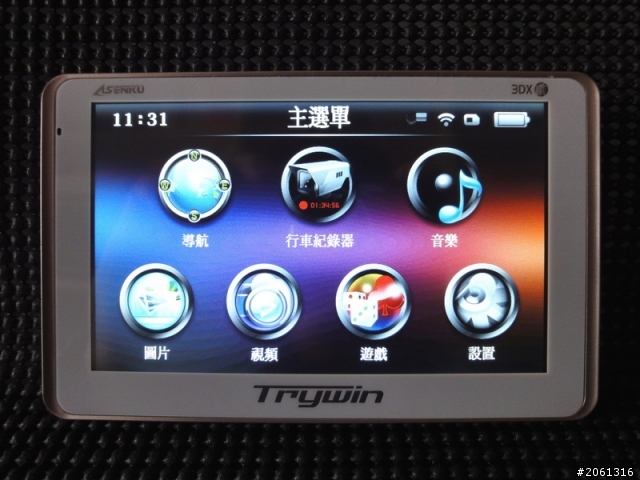 [分享]讓前檔更清爽的Trywin 3DX2，行車紀錄器+衛星導航二合一