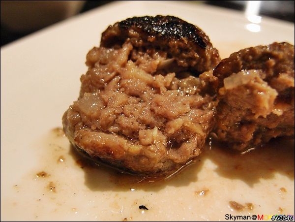 台中豐原-牧島燒肉專門店。食材、服務都蠻不錯的