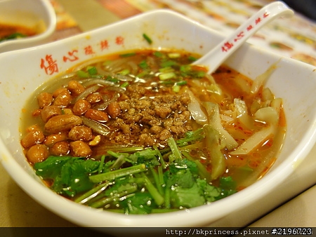 【2013 香港】蓮香居/永合成煲仔飯/傷心酸辣粉/許留山/翠華