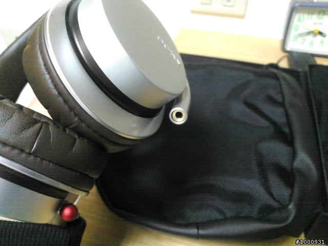 今年的工作獎金─SONY MDR-1R(銀)