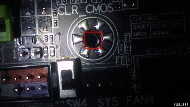 求救!海盜船機殼C70與主機板螺絲孔不合。(有圖)