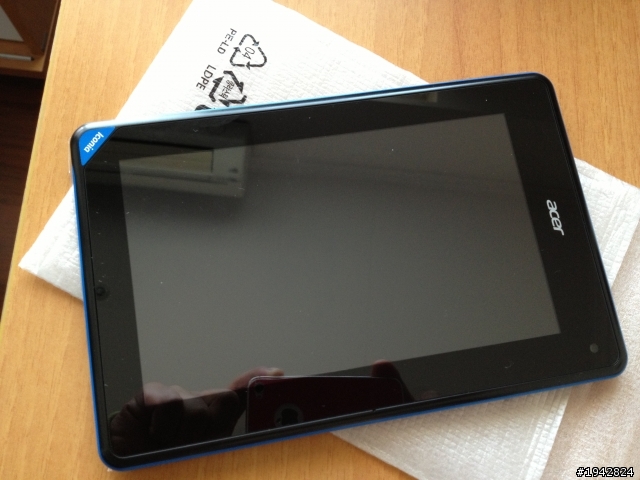 Acer Iconia B1開箱
