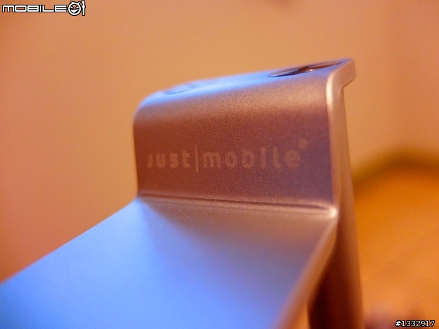 [分享] Just Mobile 鋁製質感滿點的耳機架