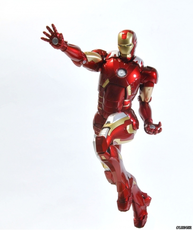 分享！鋼鐵人馬克七雕像～