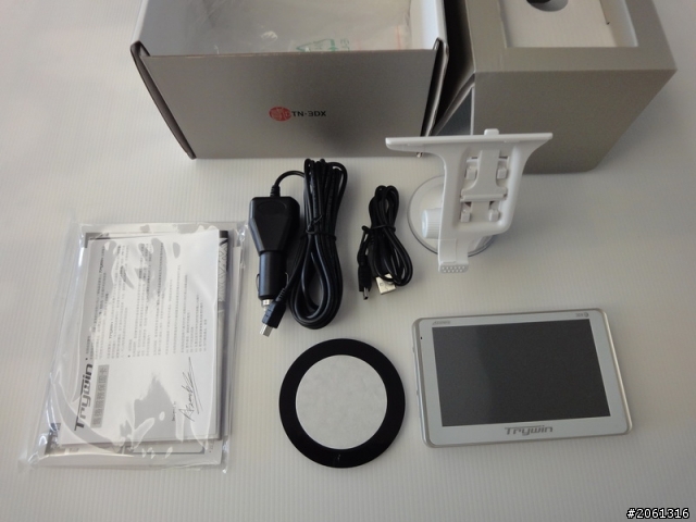 [分享]讓前檔更清爽的Trywin 3DX2，行車紀錄器+衛星導航二合一