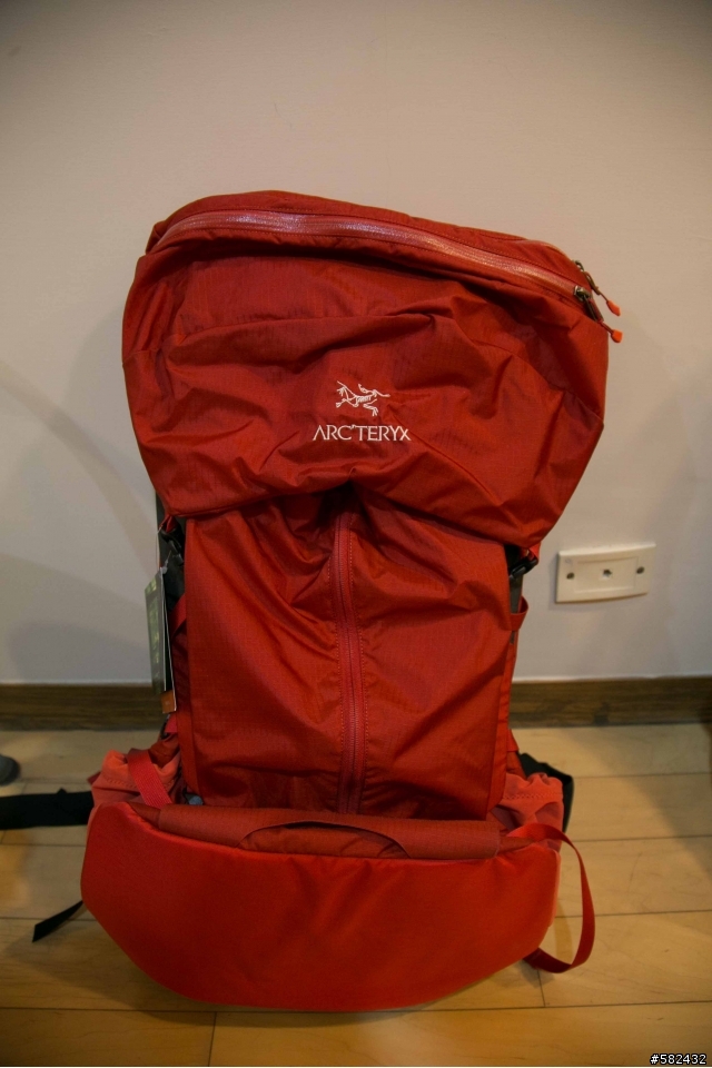 [開箱] 鳥背包來啦  Arc'teryx Altra 75
