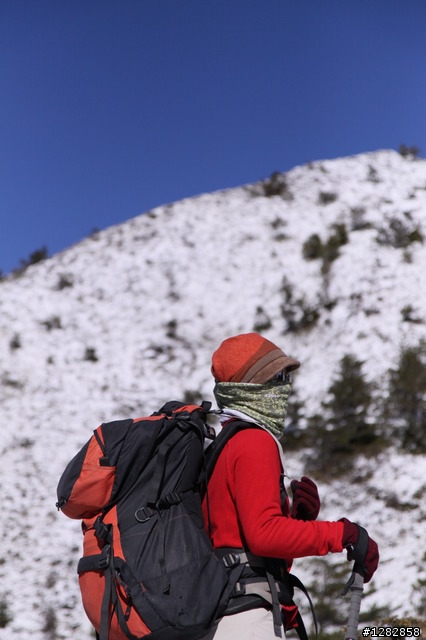 《雪地防寒》頭部+臉部保暖配件PK