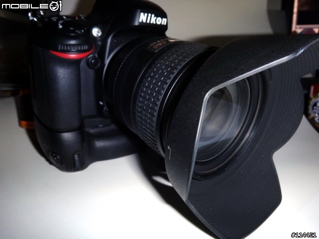 【分享開箱】2013 新年小開箱 品色 Pixel 副廠電池手把 Vertax D14 for Nikon D600