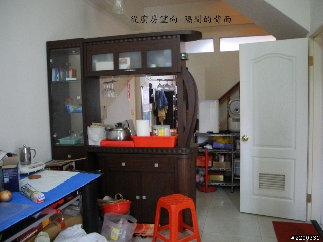 請教 狹長的一樓如何規劃採光'動線較好?