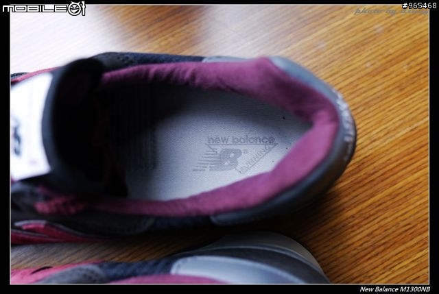 [開箱] New Balance M1300CL-NB “Made in USA” 酒紅/深灰 配色