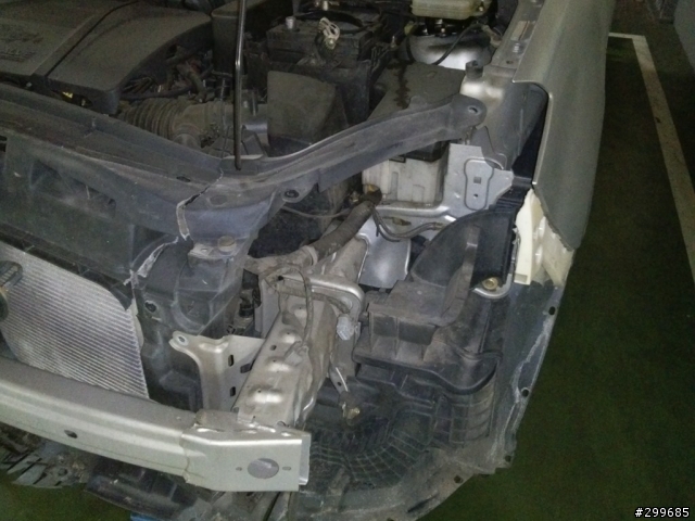 保養時看到住院的i-Max和換保桿的escape(圖很多)