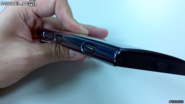 Momax 鐵灰色背殼for lumia 920 入手開箱