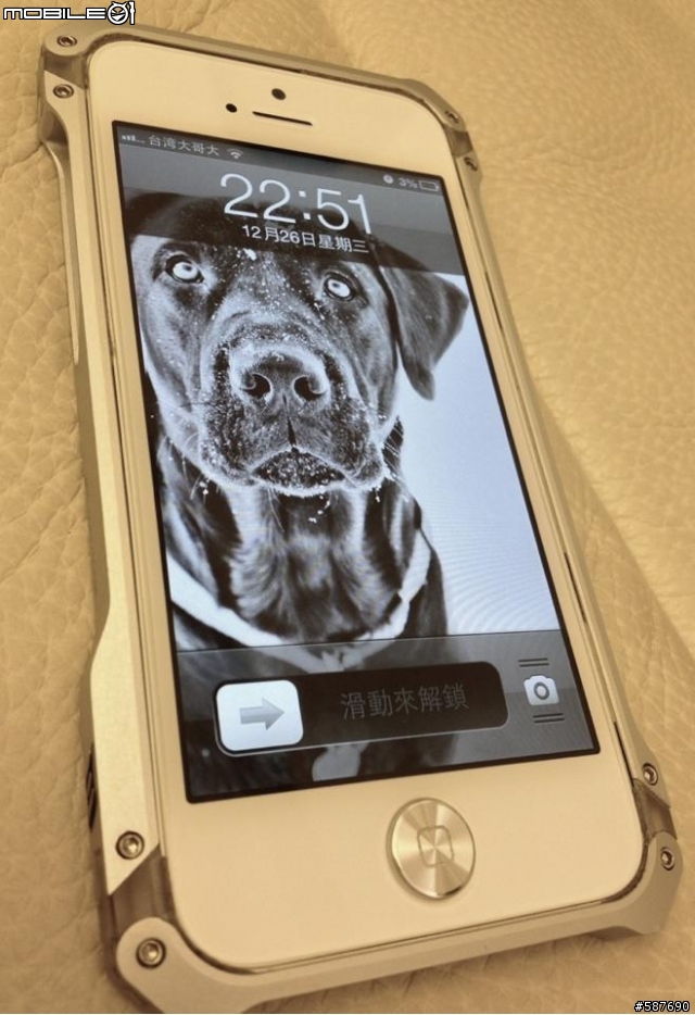 Sector 5 for Iphone5銀黑兩款簡易分享（已增加黑殼配黑iPHONE圖）