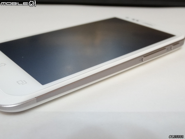 Padfone2 +Padstation 64G雪白簡單開箱
