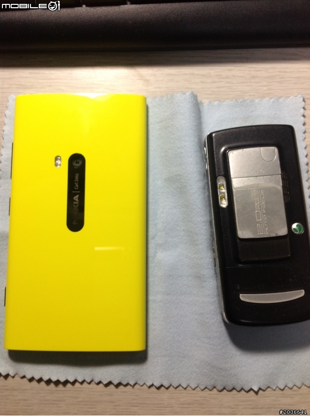 LUMIA 920黃色到貨(小開箱)