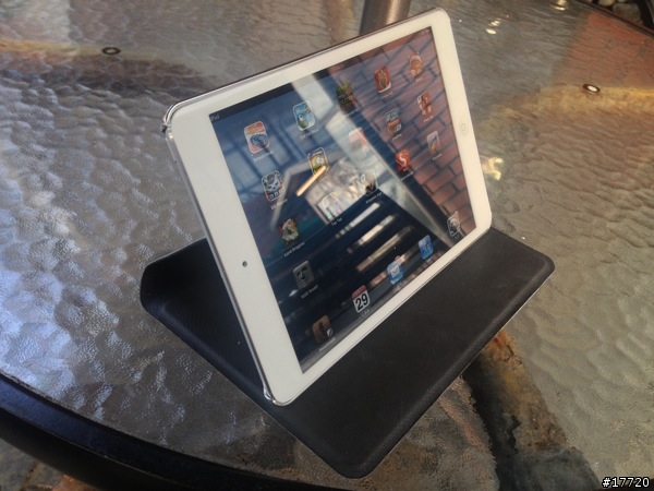 蘋果禁衛軍-無段式iPad mini皮套新體驗 Navjack iPad mini Corium系列 使用心得