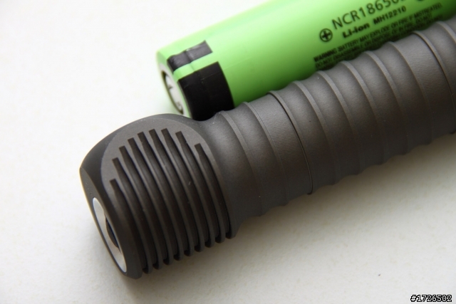 Zebralight H600w 開箱