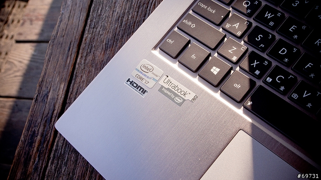 《 熊寶貝 》ASUS UX31A Touch 從滑鼠變成手指的新鮮事