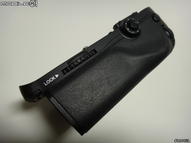【分享開箱】2013 新年小開箱 品色 Pixel 副廠電池手把 Vertax D14 for Nikon D600